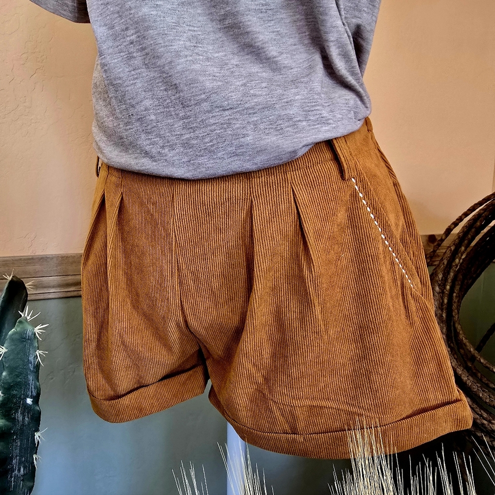 Buckstich Shorts